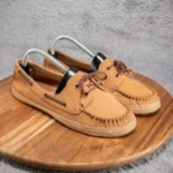 UGG TYLIN 6 NWOB DECK SHOE Chestnut Nubuck Leather Lamb Fur Lined Boat Classic - Picture 4 of 16